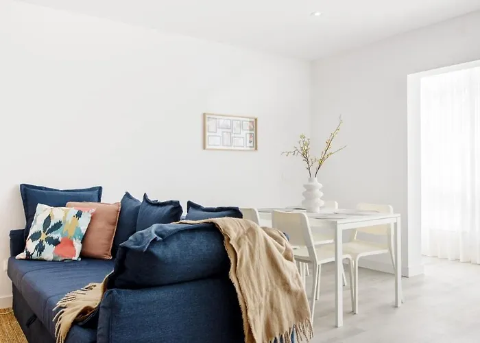 Modern Comfort In The Heart Of Apartment