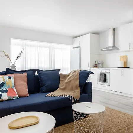 Modern Comfort In The Heart Of Apartamento