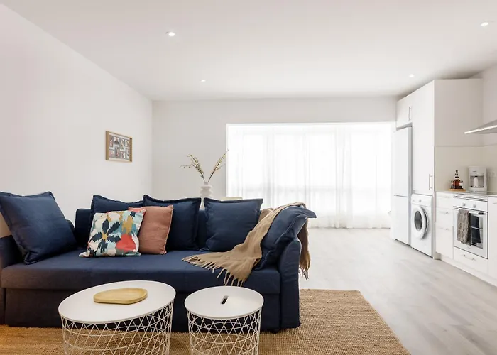 Modern Comfort In The Heart Of דירה לה לגונה