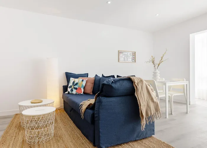 Modern Comfort In The Heart Of * לה לגונה